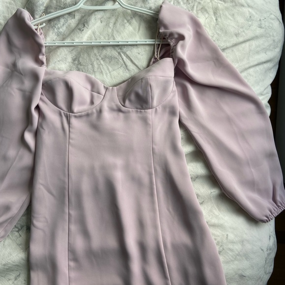 Aritzia Novella dress in lilac colour - Picture 4 of 10